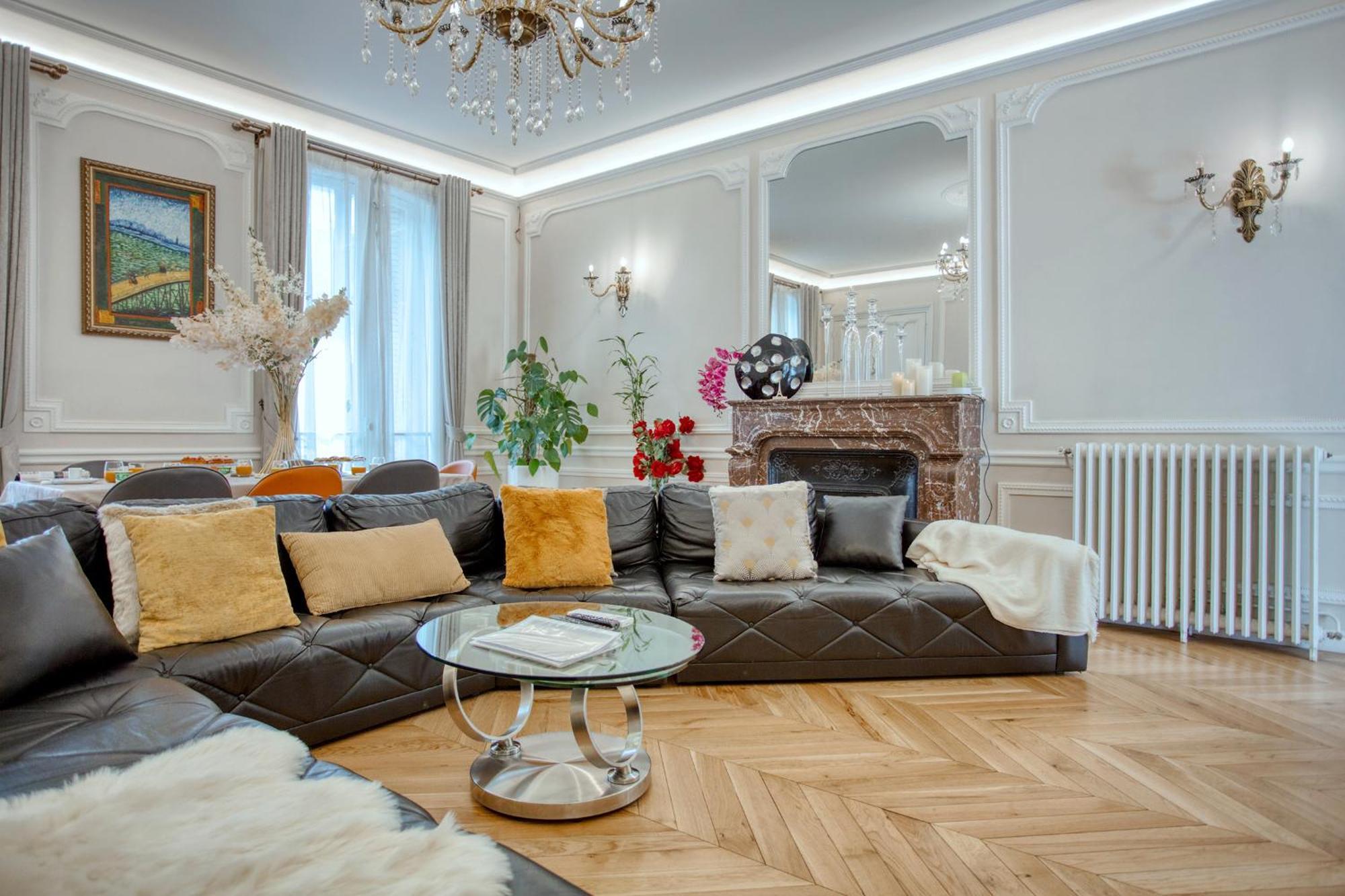 Appartamento Luxueux 200m2 5ch Champs Elysees A 1min Perle Rare Parigi