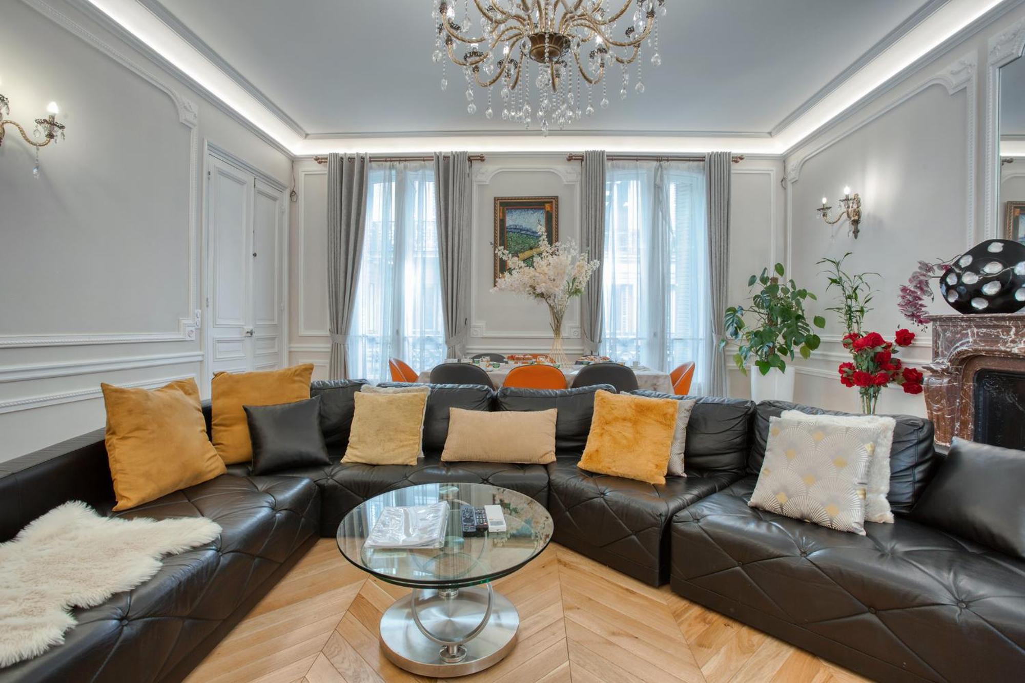 Appartamento Luxueux 200m2 5ch Champs Elysees A 1min Perle Rare