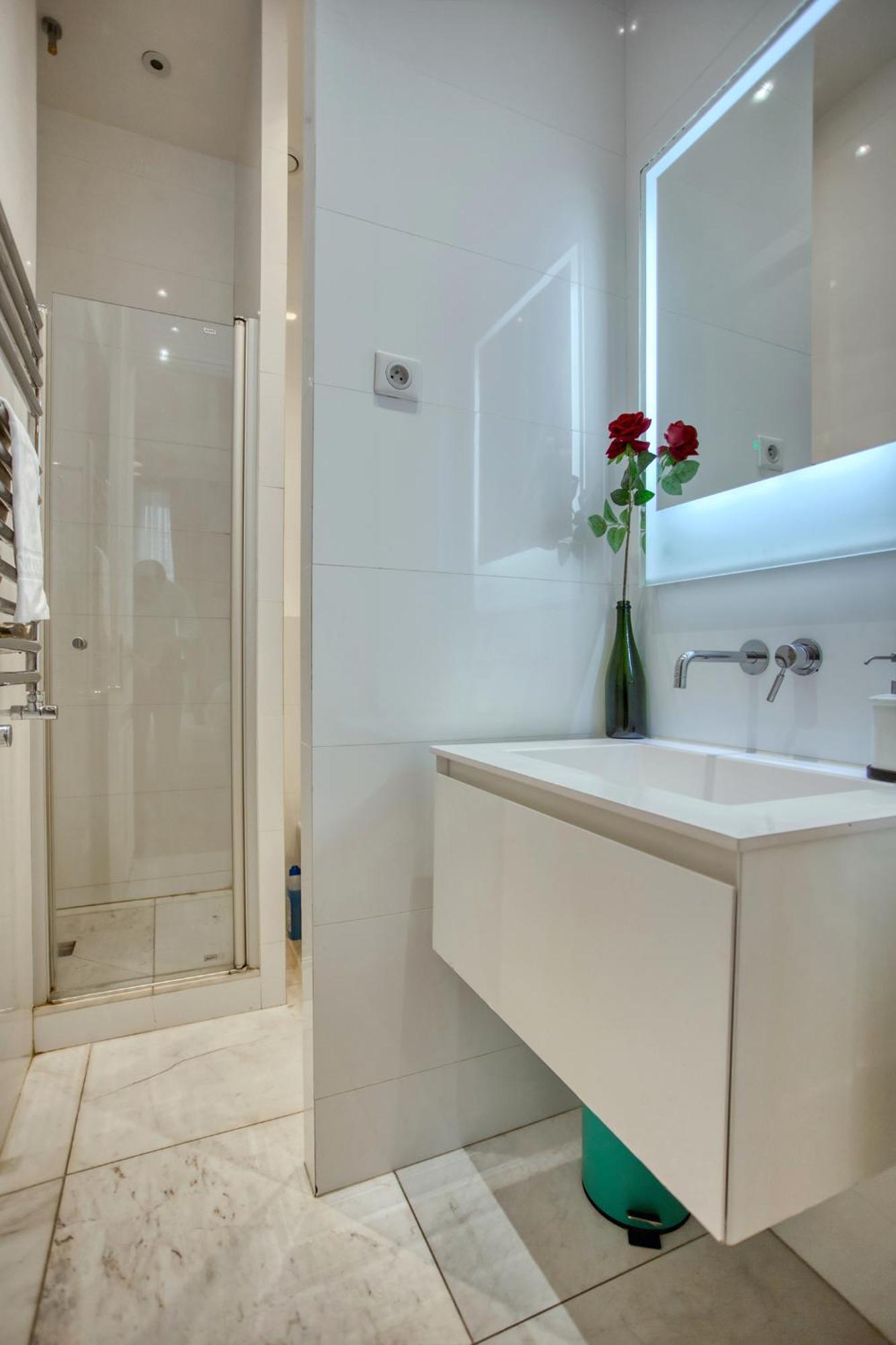 Appartamento Luxueux 200m2 5ch Champs Elysees A 1min Perle Rare