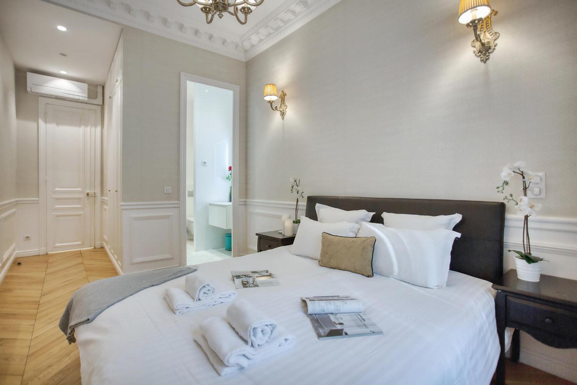 Luxueux 200m2 5ch Champs Elysees A 1min Perle Rare Appartamento Parigi